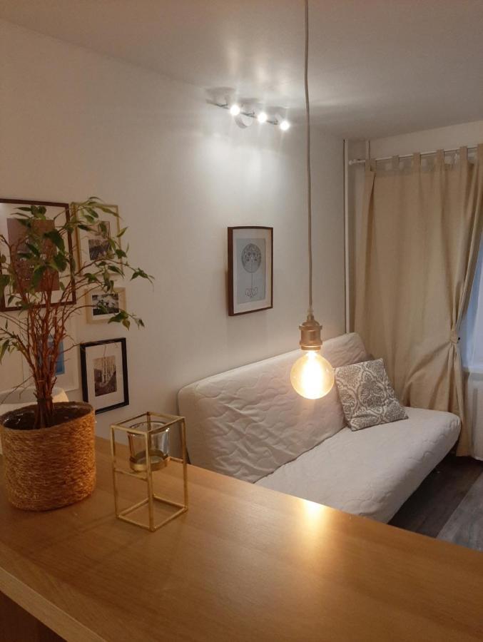 New! Cozy Apartment With Free Guarded Parking Ryga Zewnętrze zdjęcie